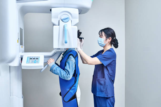 Best Emergency Tooth Extraction in Frontenac, KS